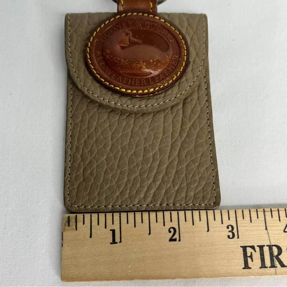 Vintage Dooney & Bourke All-Weather Leather Card Holder Key Chain. Khaki - Picture 9 of 9